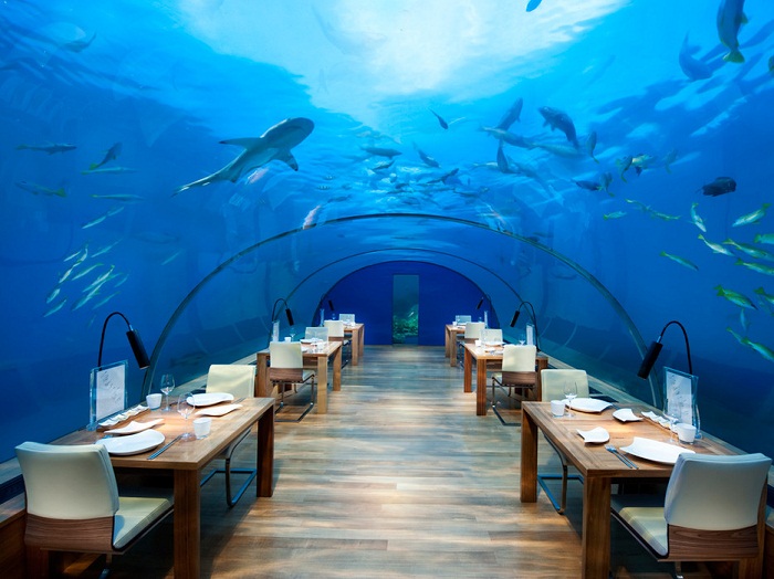 02 Ithaa restaurant submarino