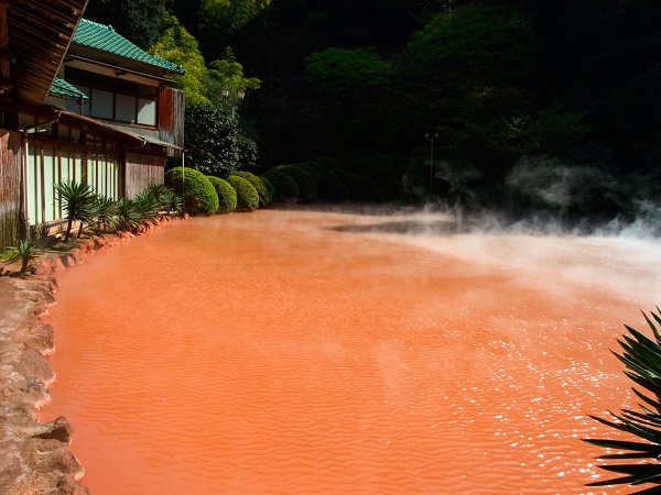 Chi no ike Blood Pond Jigoku meguri Beppu Hells Beppu city Oita prefecture Kyushu Japan
