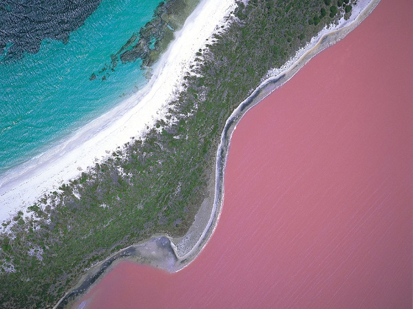 Lake Hillier, Recherche Archipelago, Western Australia